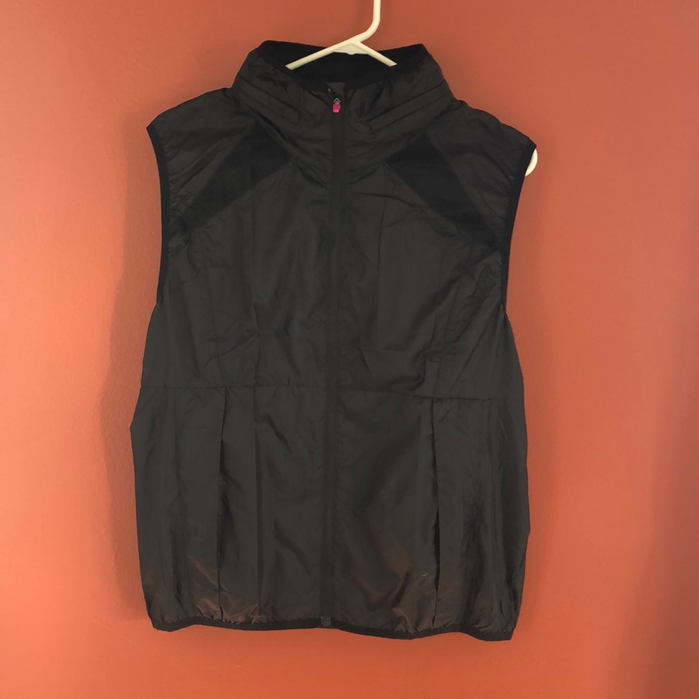 Zyia lightweight vest